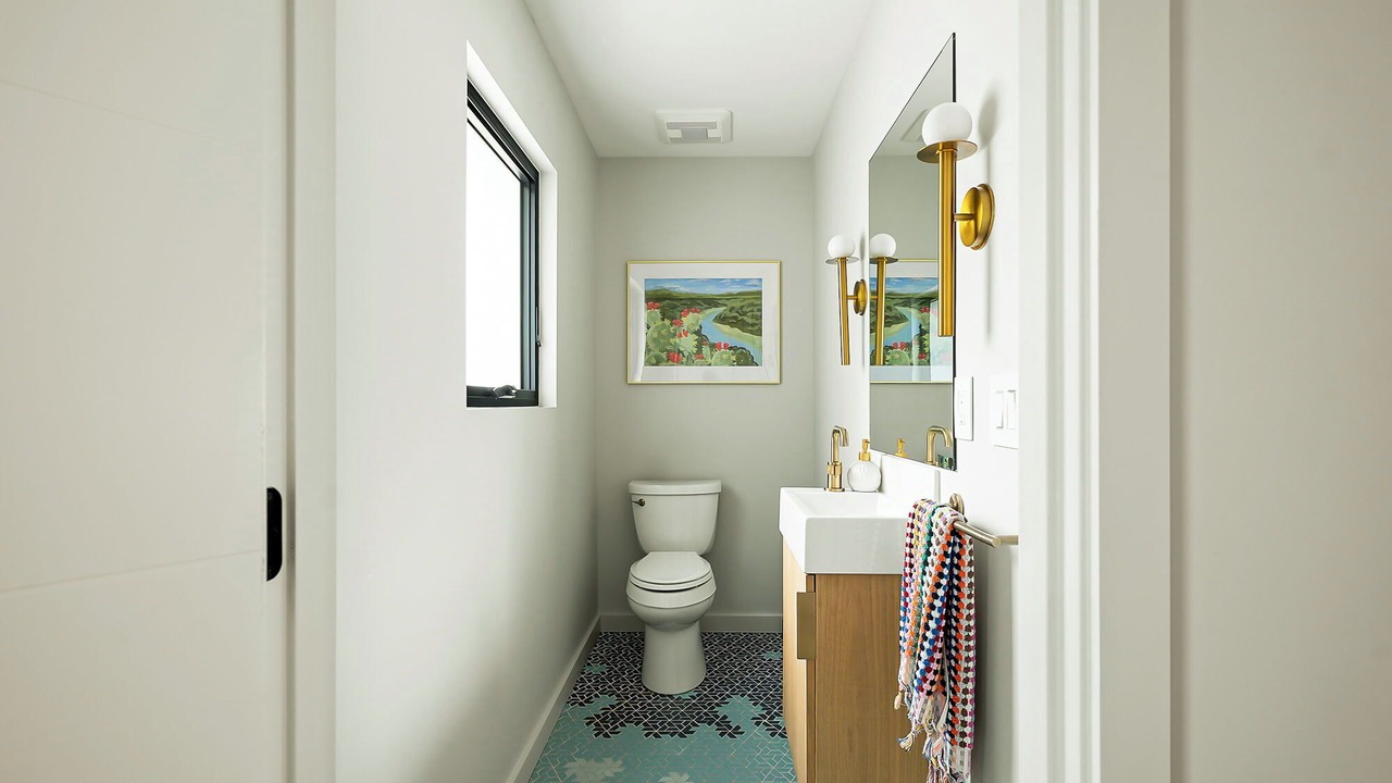 Photo of Bathroom in Greater South River City