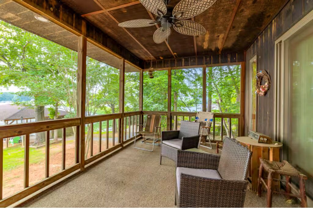 Photo of Patio Balcony in North Shore Acres