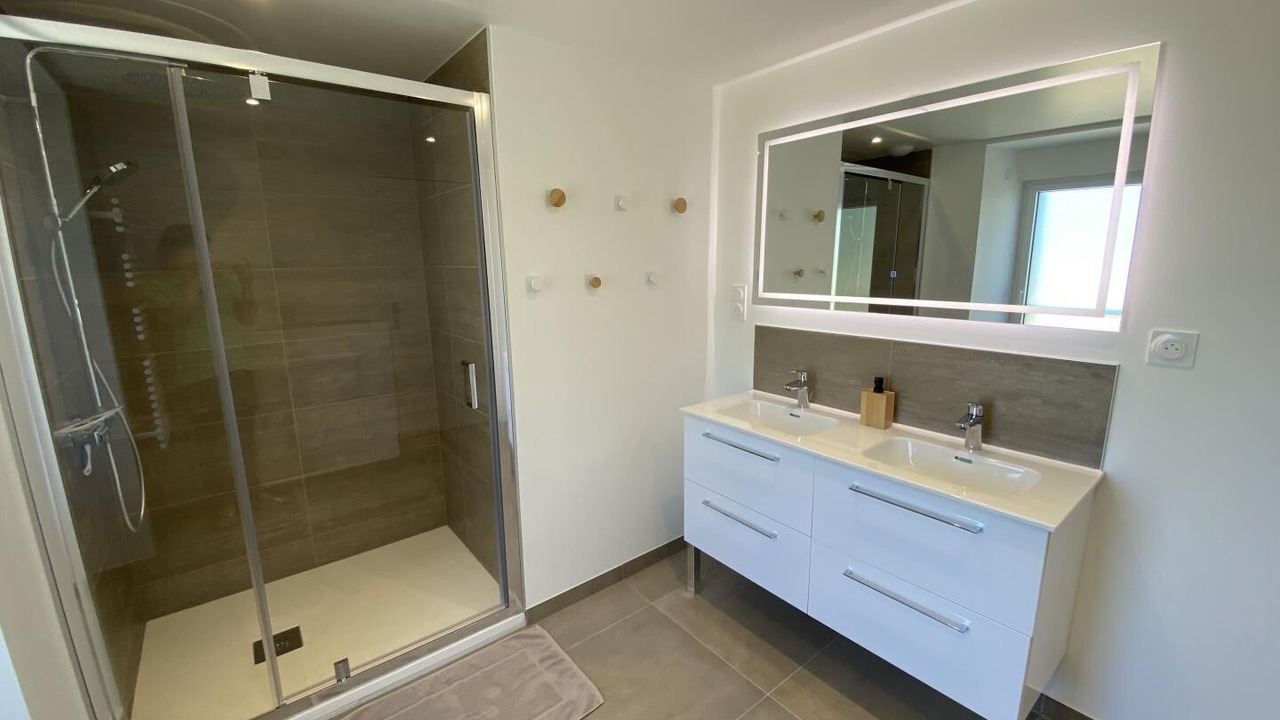 Photo of Bathroom in Iffendic