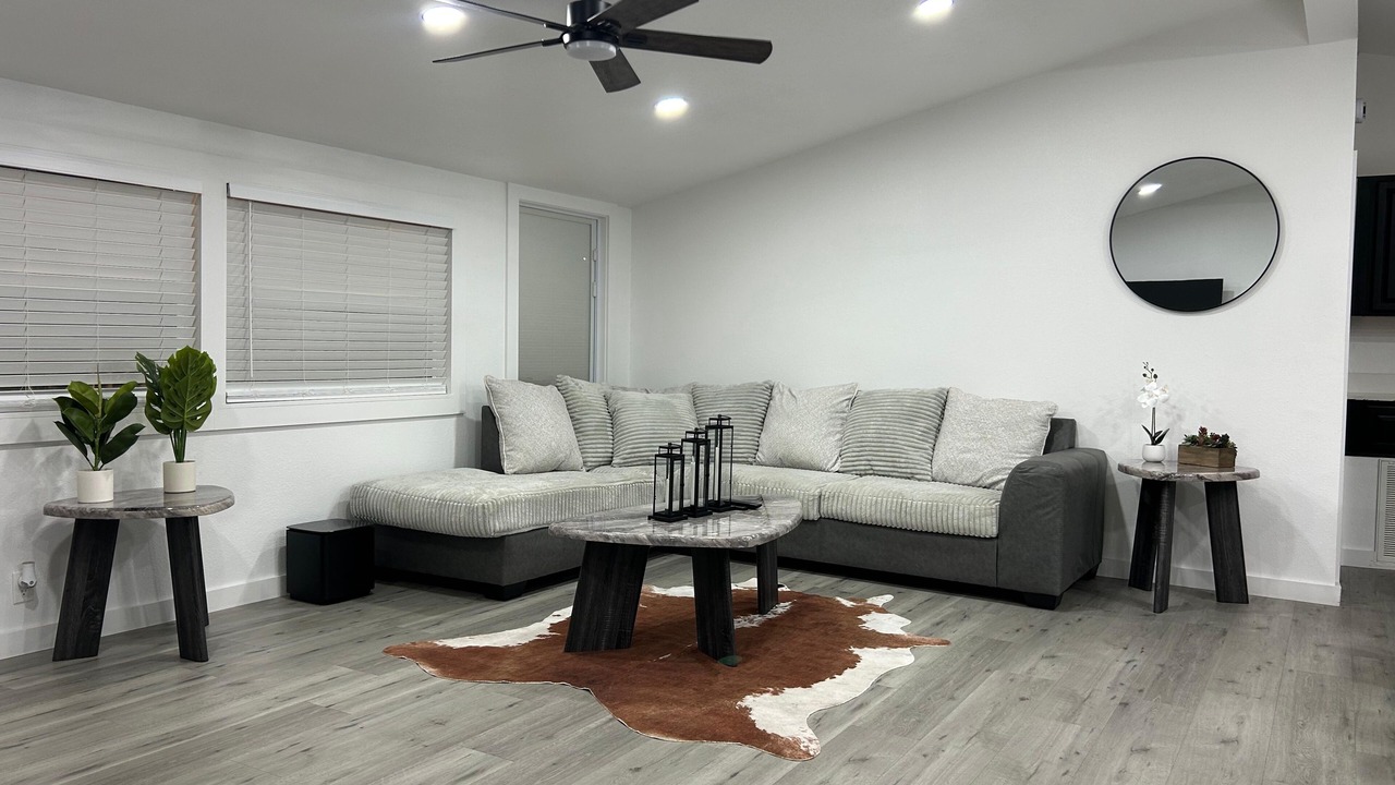 Photo of Livingroom in Wesley Chapel South