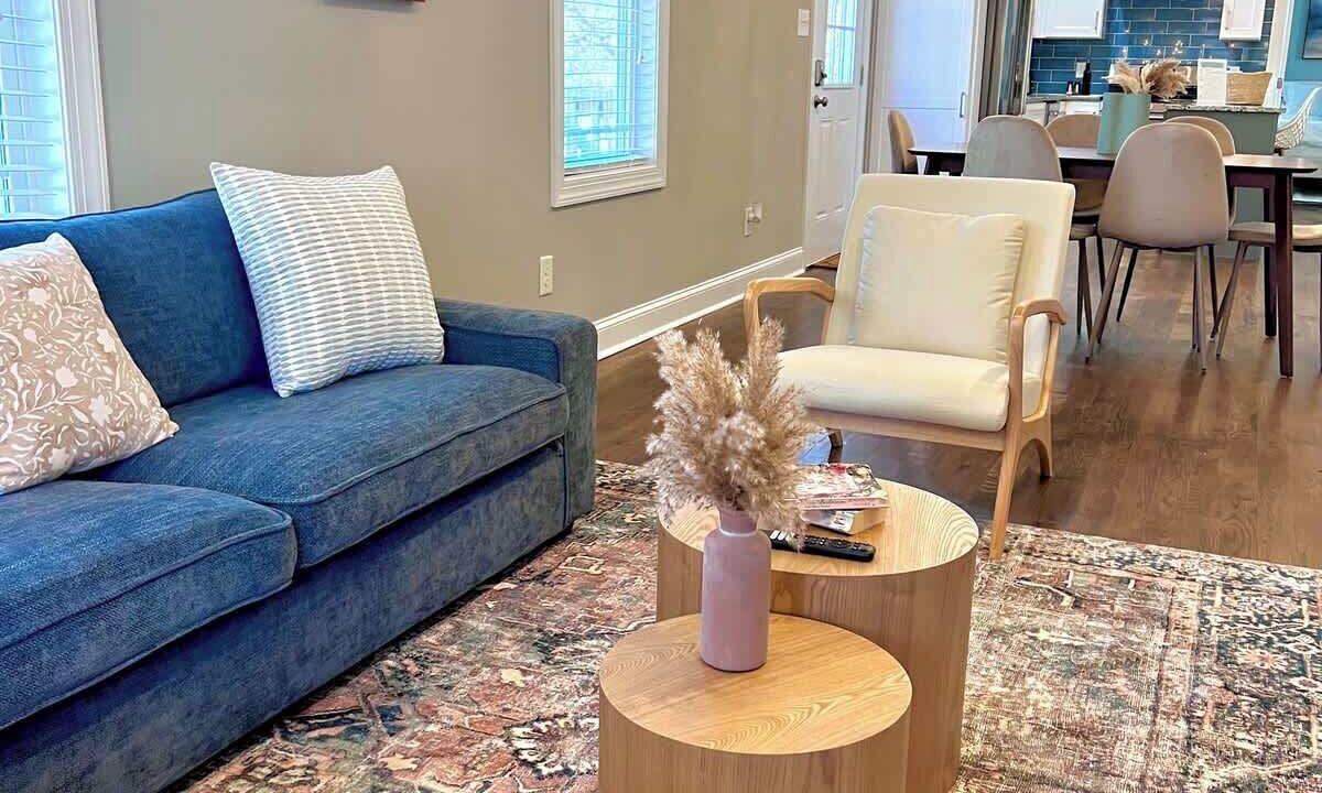 Photo of Livingroom in Southwest Raleigh