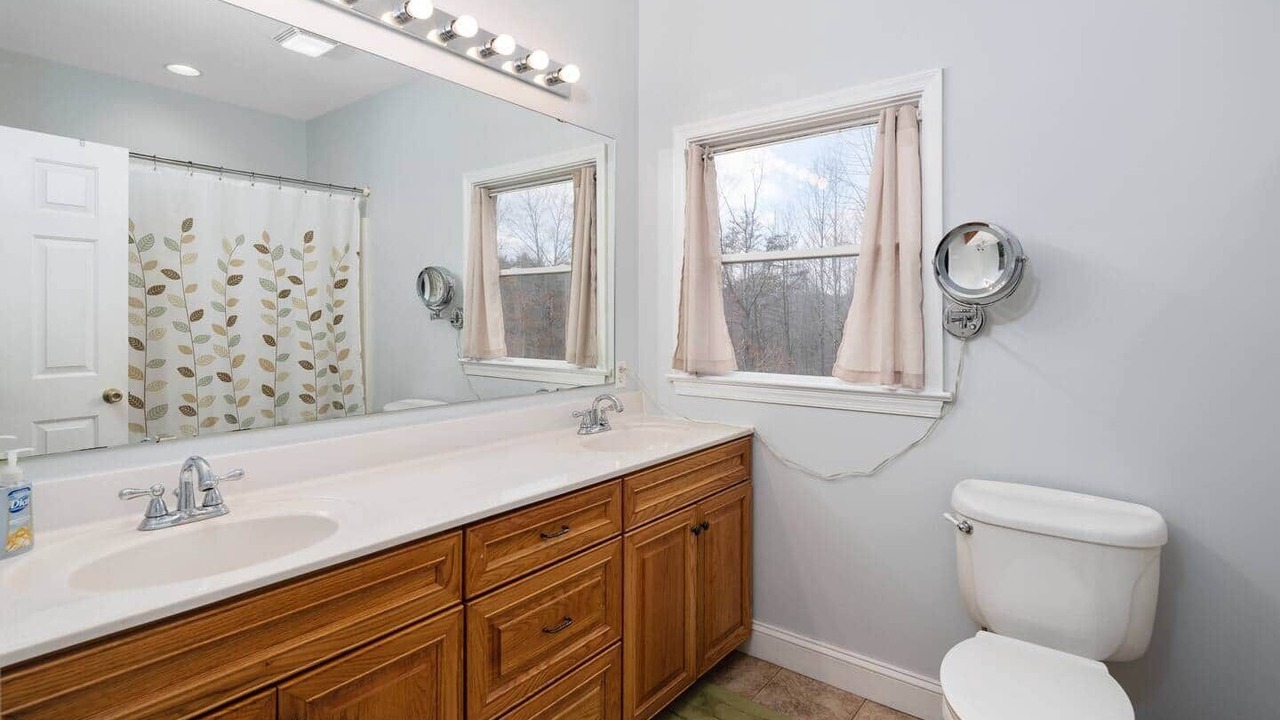 Photo of Bathroom in Palmyra