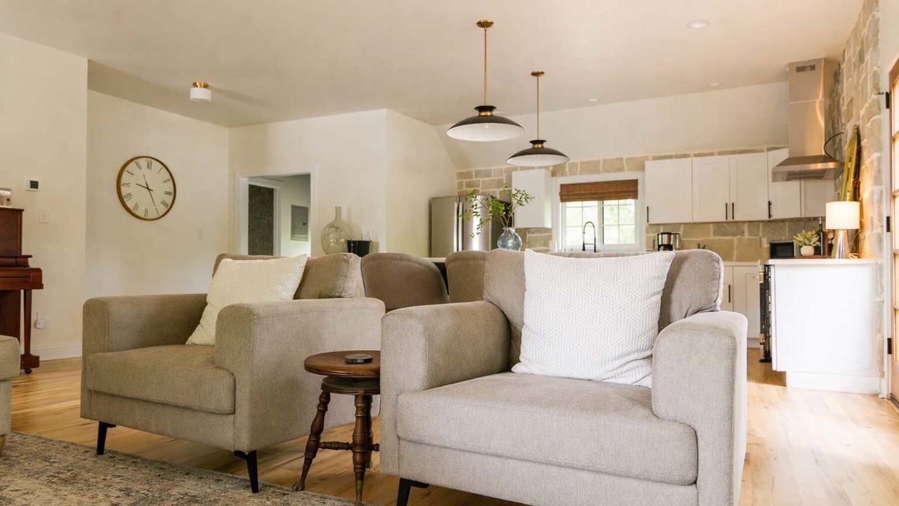 Photo of Livingroom in Southwest Raleigh
