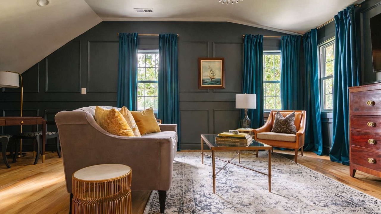 Photo of Livingroom in Southwest Raleigh