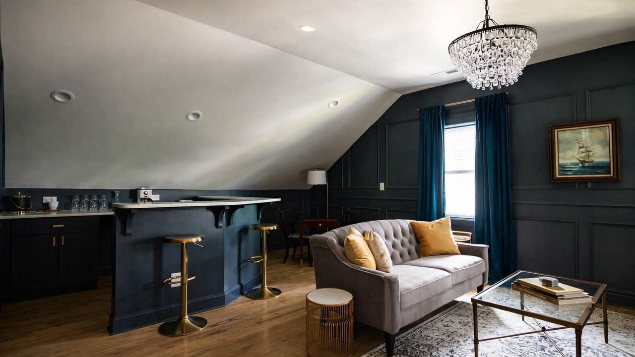 Photo of Livingroom in Southwest Raleigh