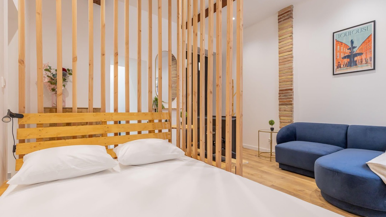 Photo of Bedroom in Saint-Etienne