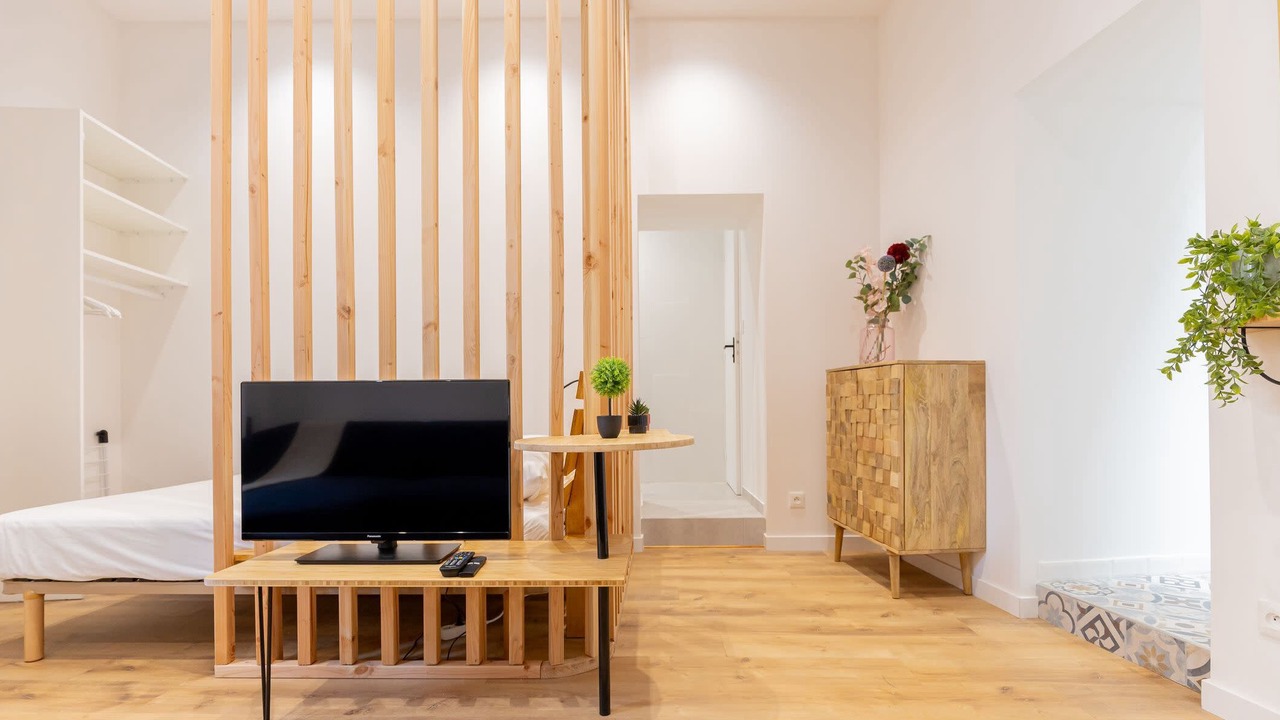 Photo of Bedroom in Saint-Etienne