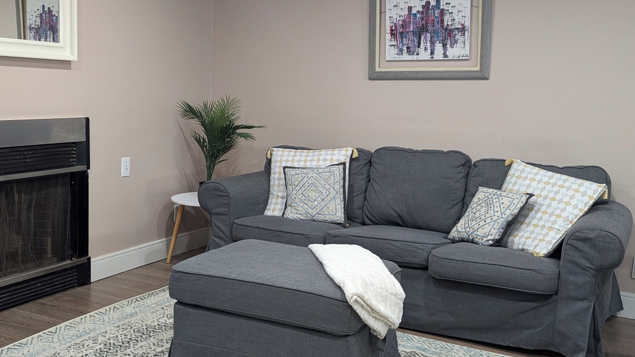 Photo of Livingroom in Brossard