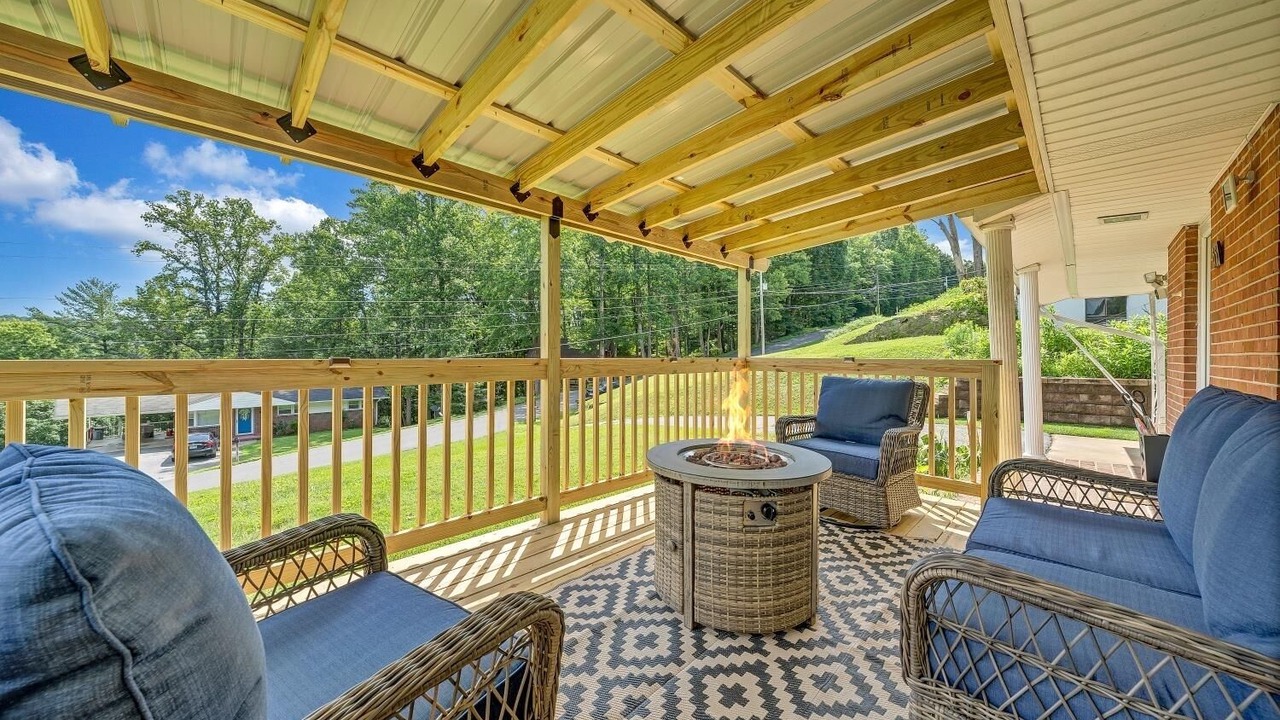 Photo of Patio Balcony in Collinsville