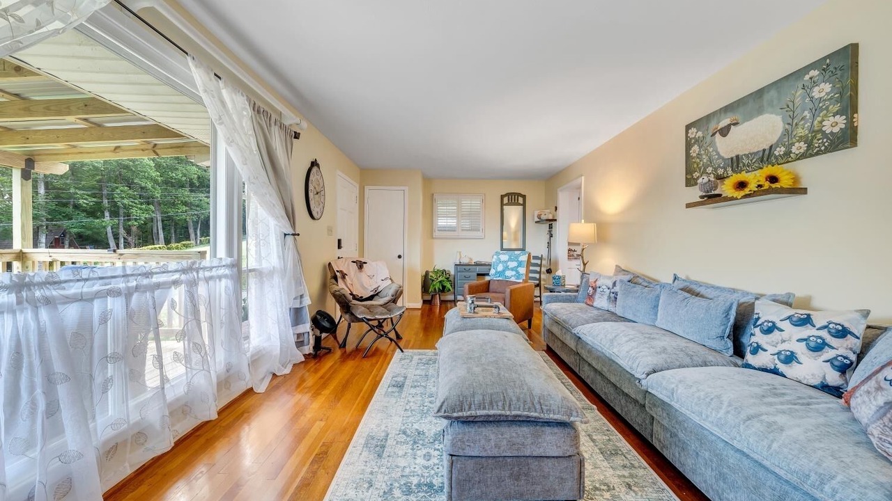 Photo of Livingroom in Collinsville