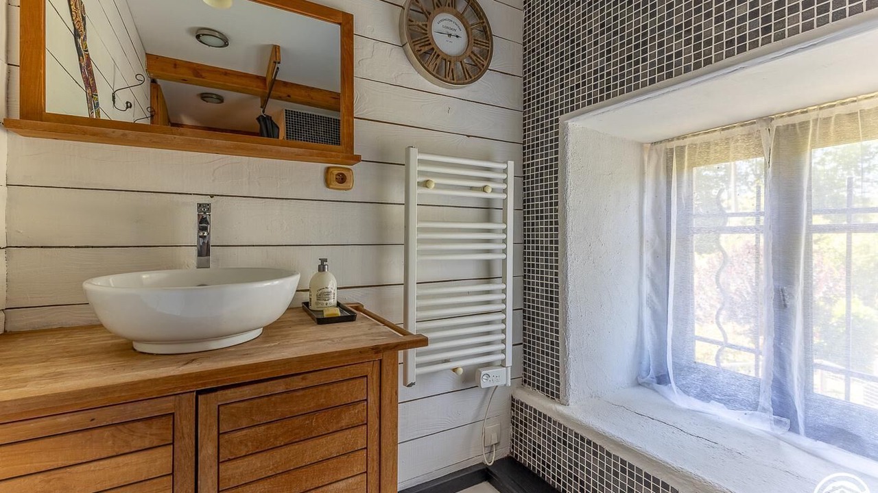 Photo of Bathroom in Thiers