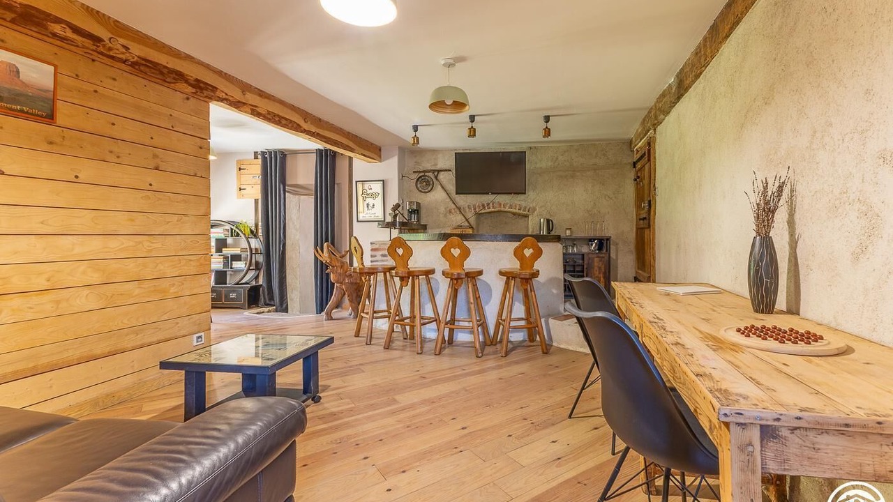 Photo of Others in Thiers