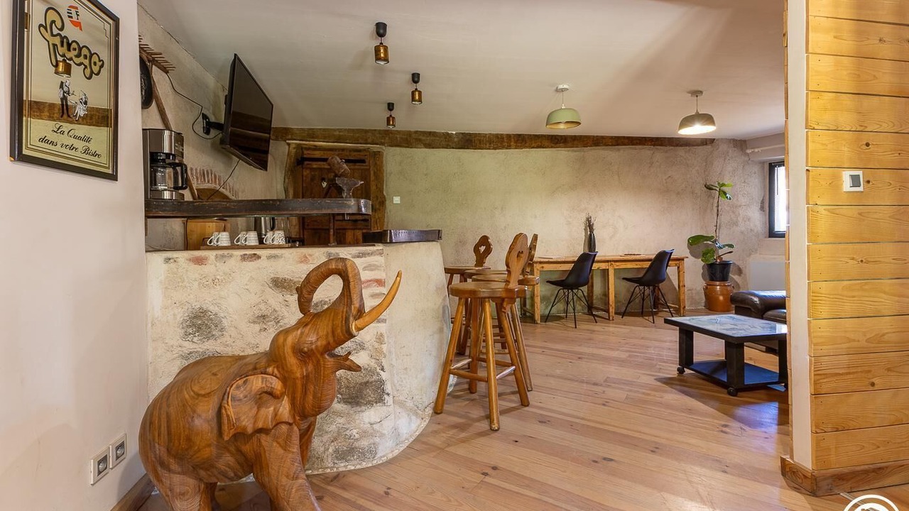 Photo of Others in Thiers