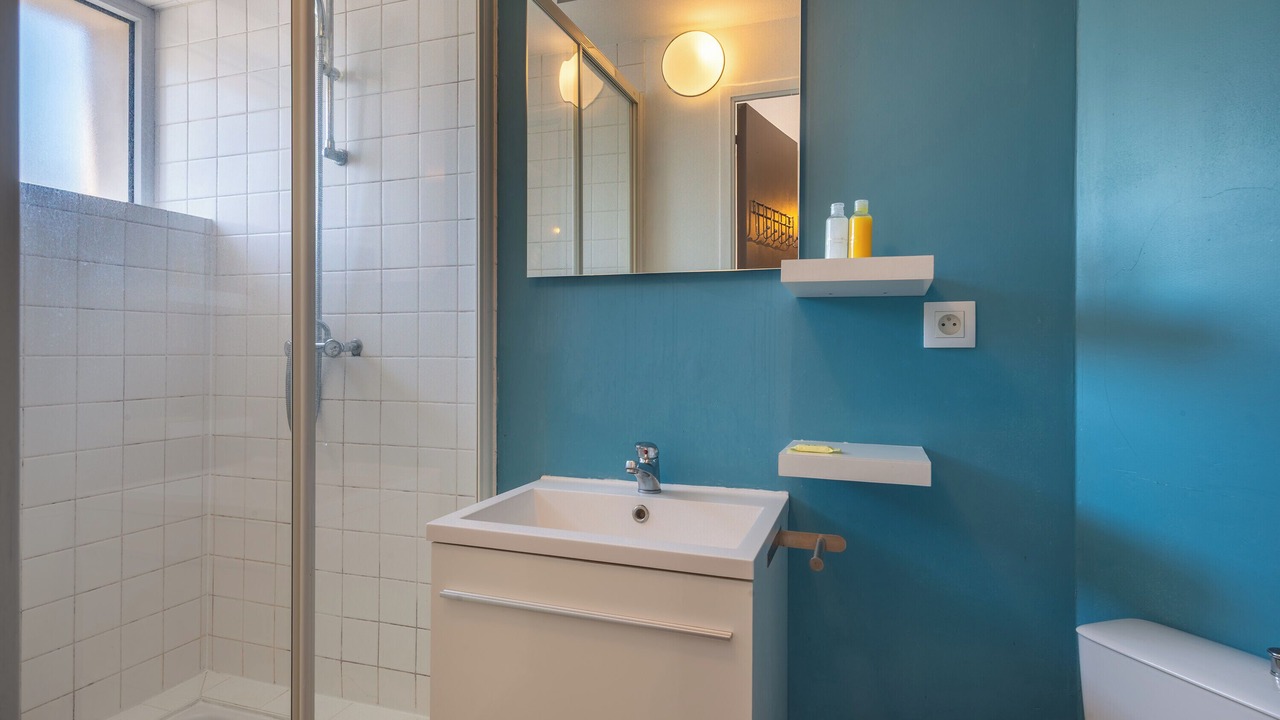 Photo of Bathroom in Centre-ville rive gauche