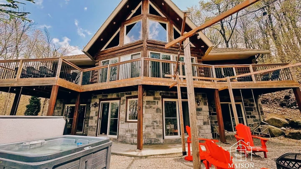 Photo of Patio Balcony in Lac-Superieur