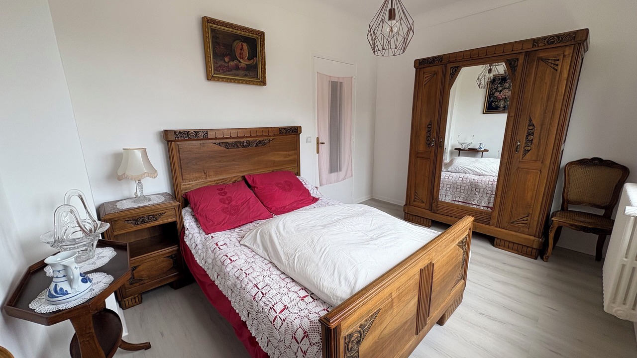 Photo of Bedroom in Clamart