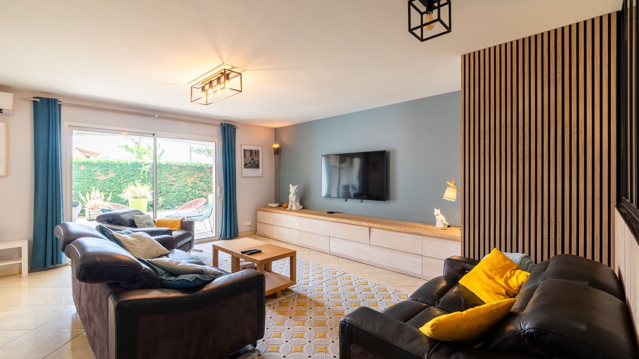 Photo of Livingroom in Fals