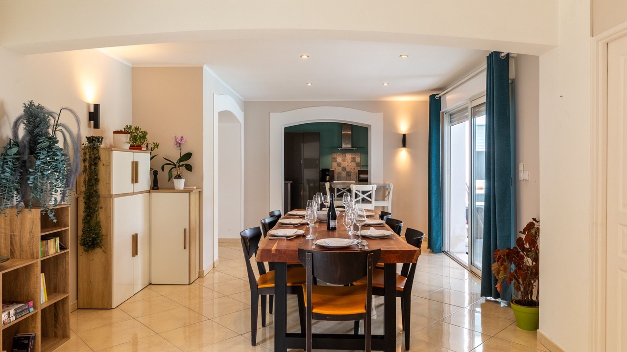 Photo of Others in Fals