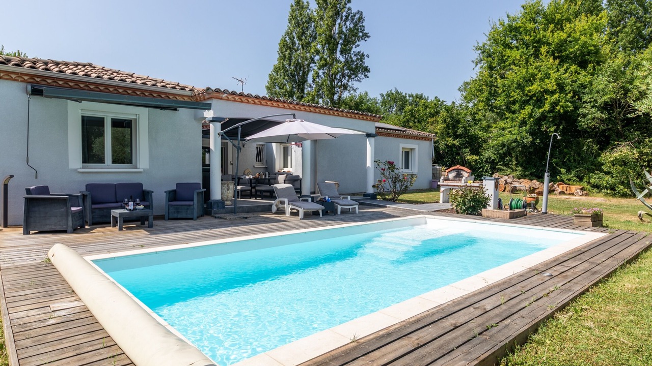 Photo of Outdoor in Fals