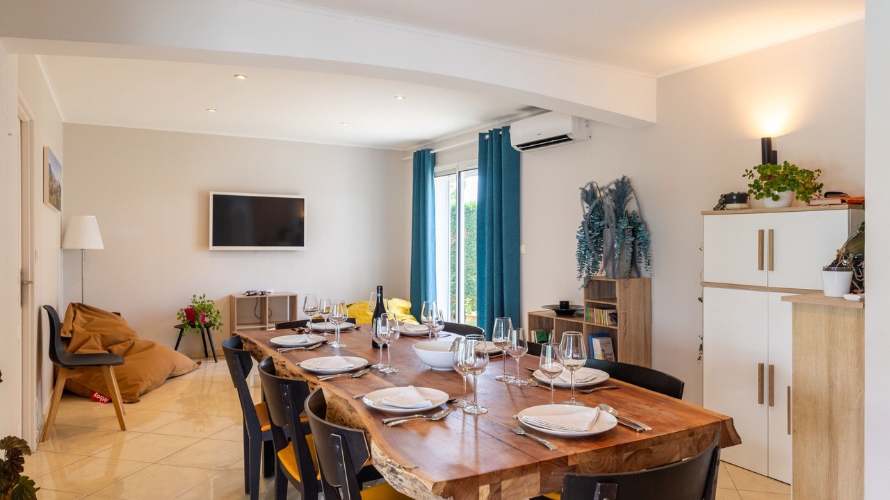 Photo of Others in Fals