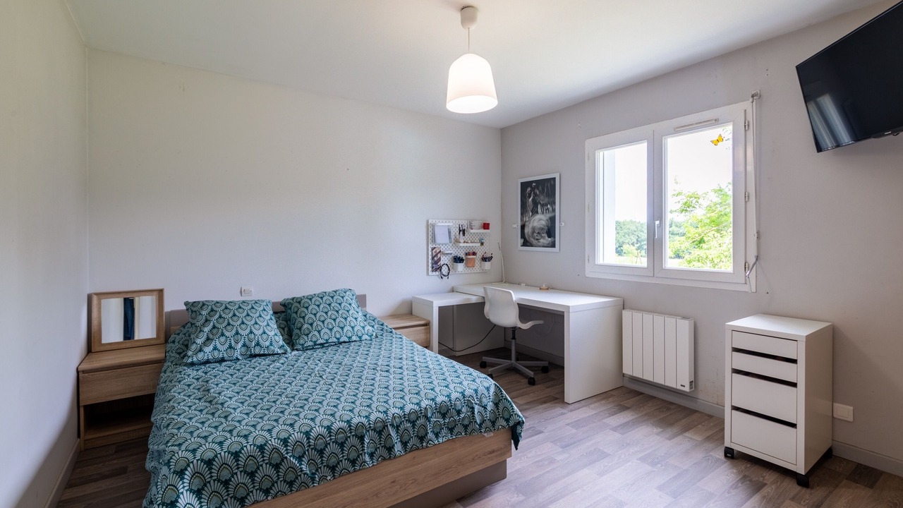 Photo of Bedroom in Fals