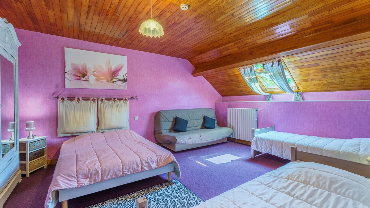 Photo of Bedroom in Saint-Prix