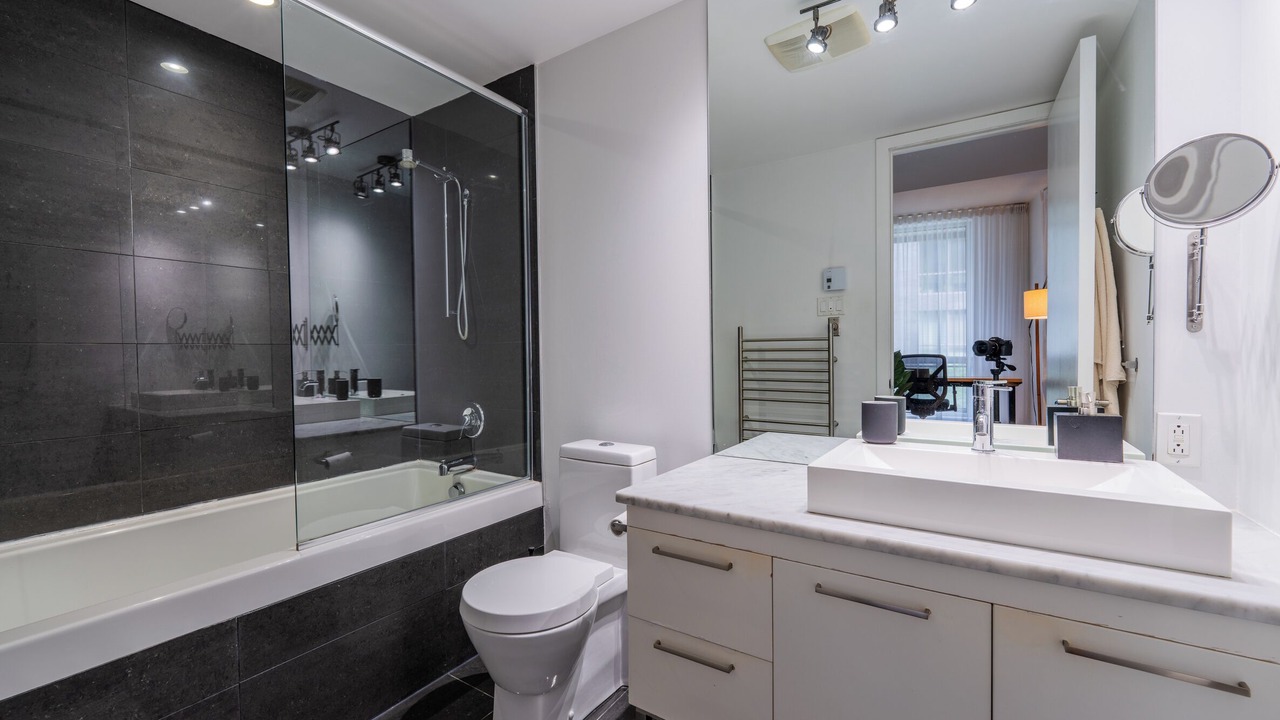 Photo of Bathroom in Ville-Marie