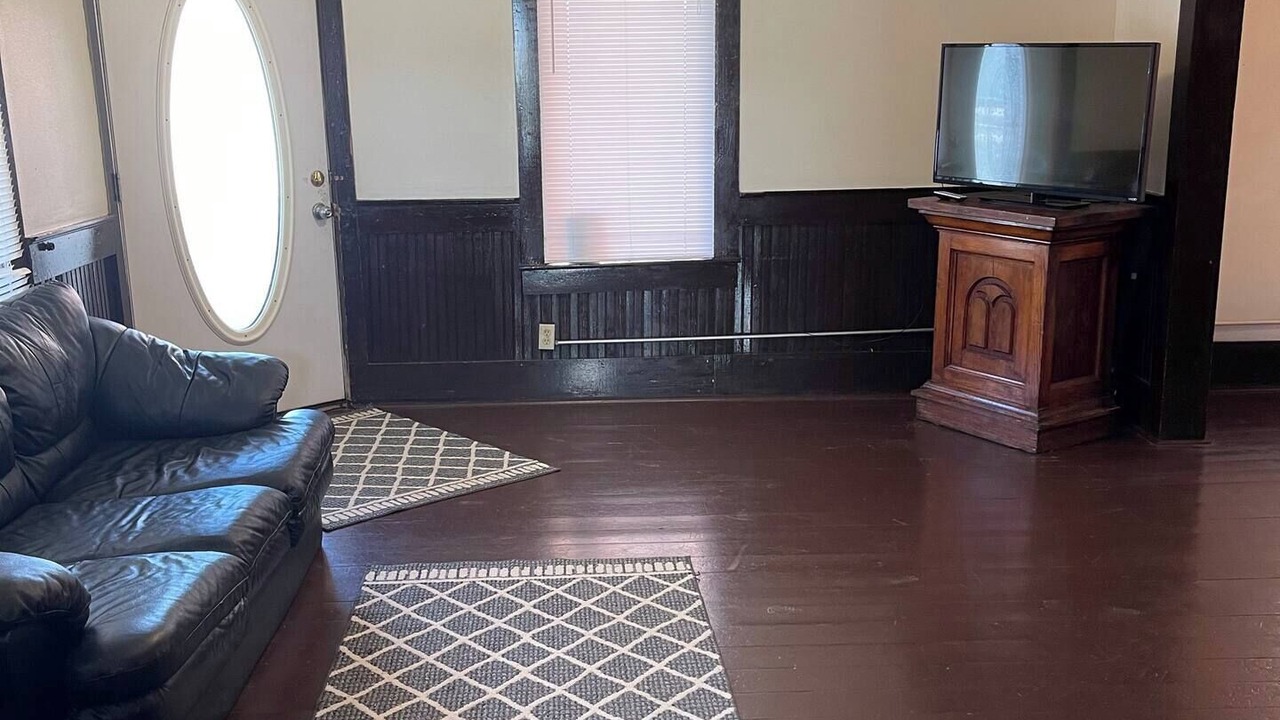 Photo of Livingroom in Hollis