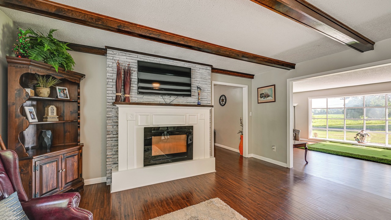 Photo of Others in Vine Grove