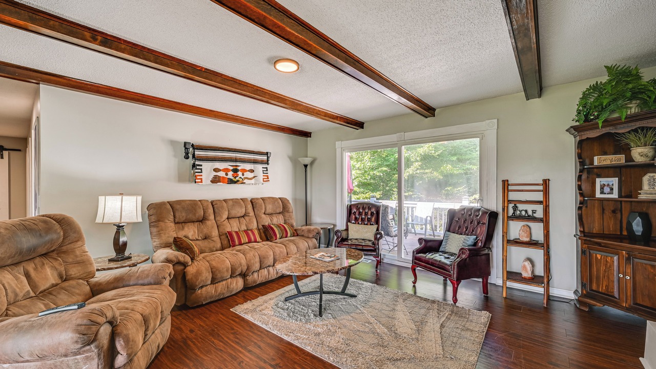 Photo of Bedroom in Vine Grove