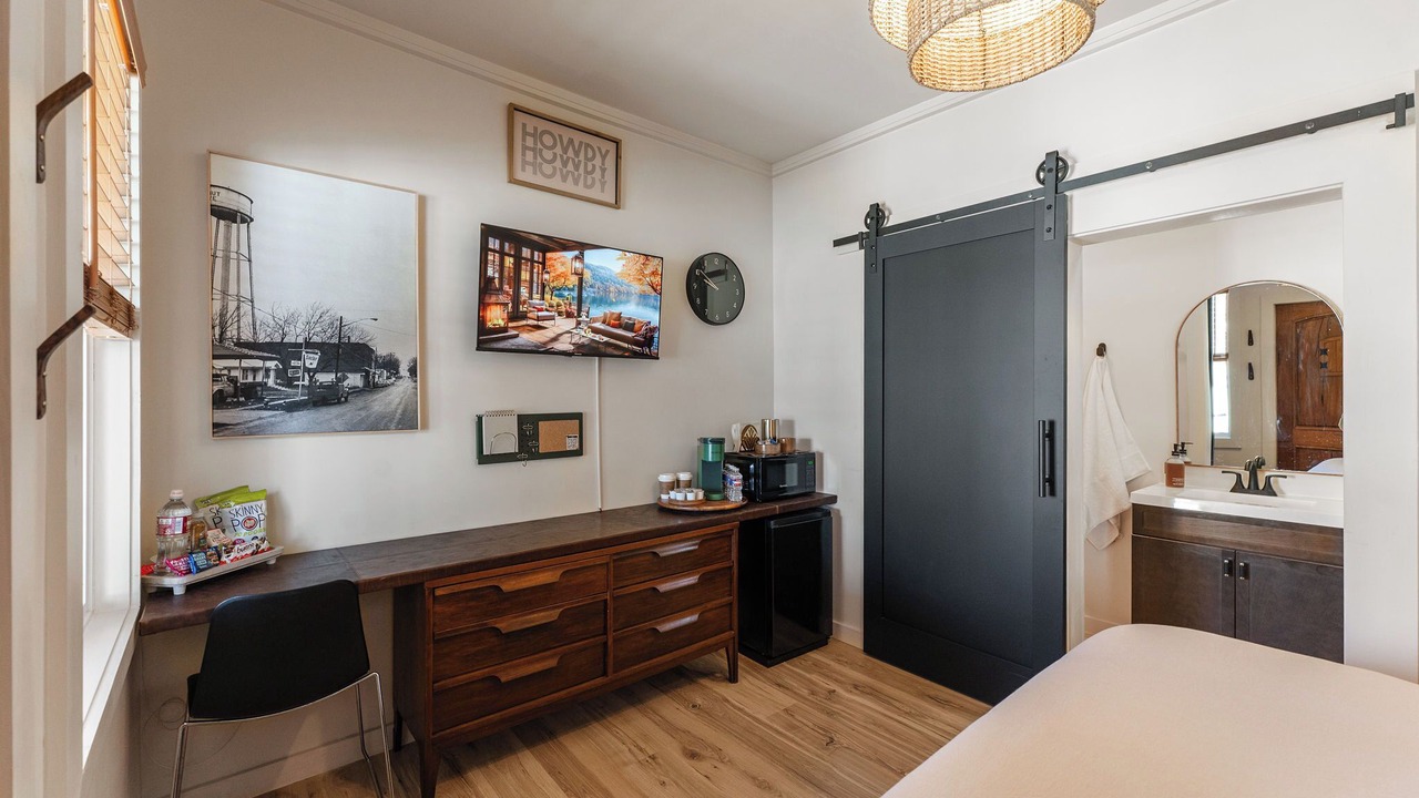 Photo of Bedroom in Walnut Grove