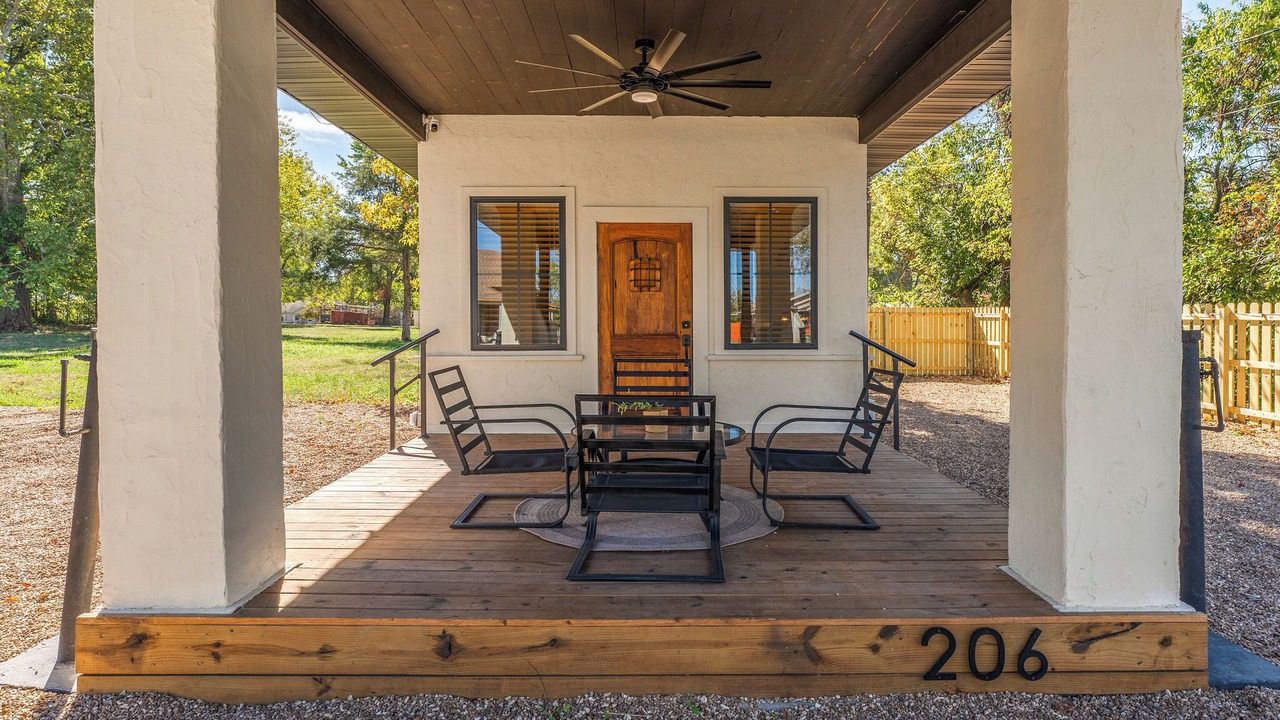 Photo of Patio Balcony in Walnut Grove