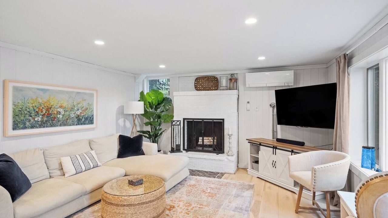 Photo of Livingroom in Northwood