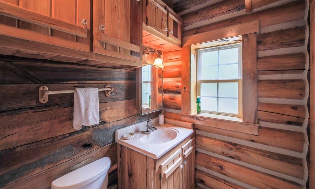 Photo of Bathroom in Mars Hill