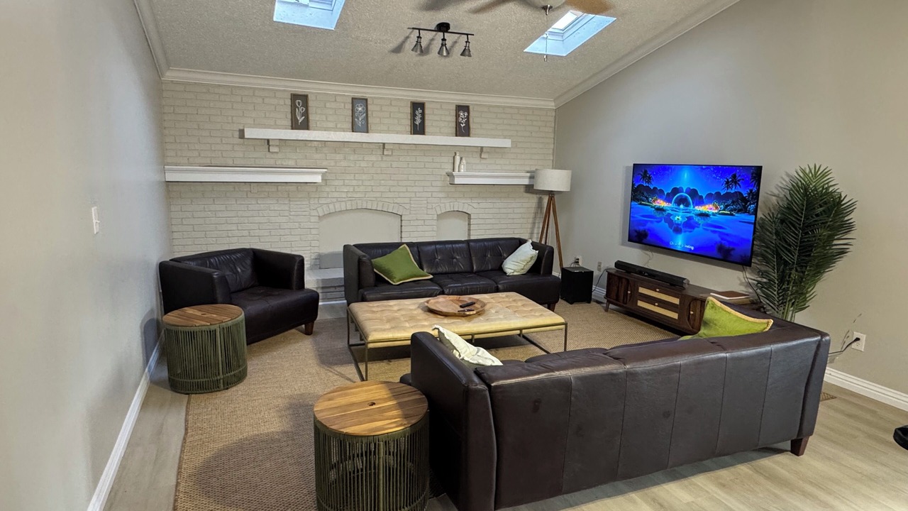 Photo of Livingroom in St. Clair