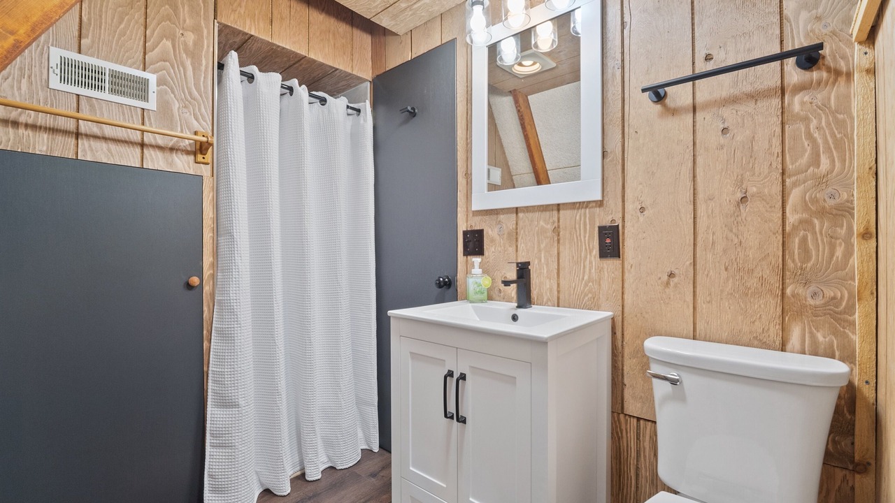 Photo of Bathroom in Wright City