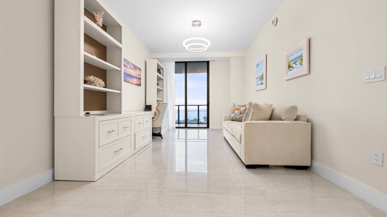 Photo of Livingroom in Singer Island
