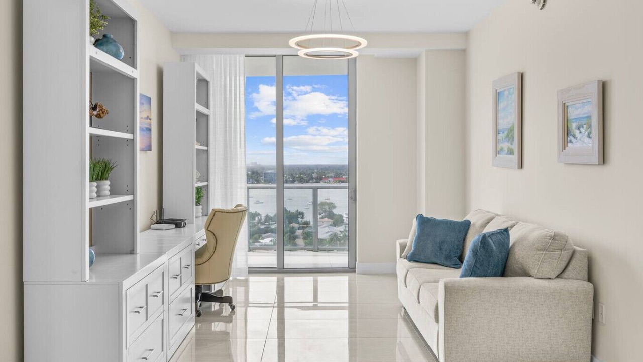 Photo of Livingroom in Singer Island