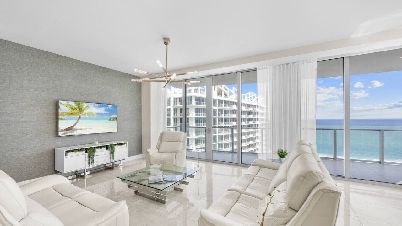 Photo of Livingroom in Singer Island