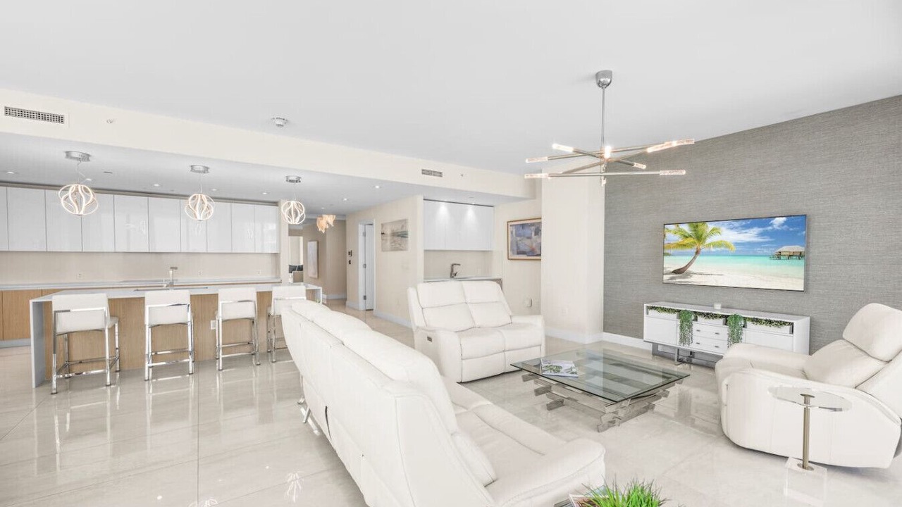 Photo of Livingroom in Singer Island