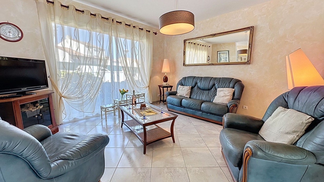 Photo of Livingroom in Tharon-Plage