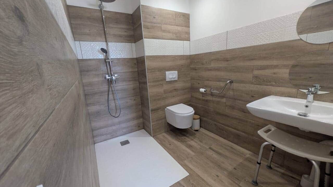 Photo of Bathroom in Donnay