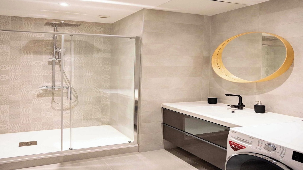 Photo of Bathroom in Lyon City Centre