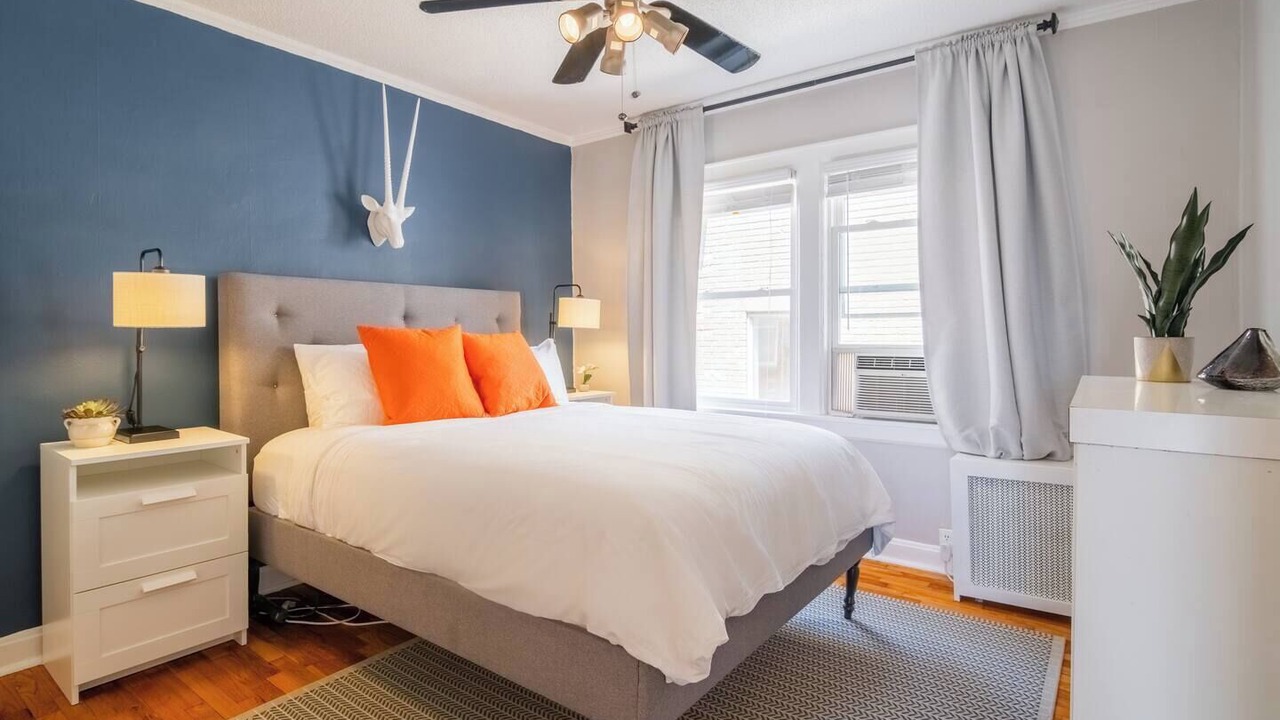 Photo of Bedroom in West Plaza
