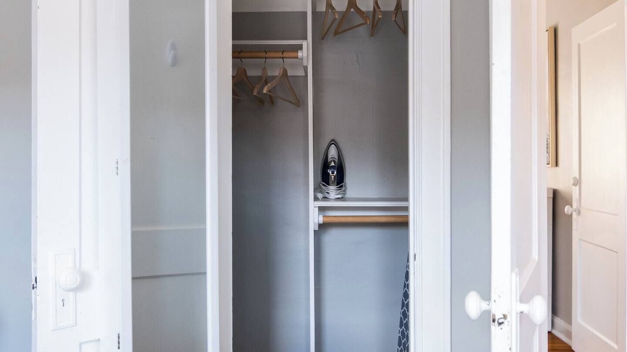 Photo of Bedroom in West Plaza