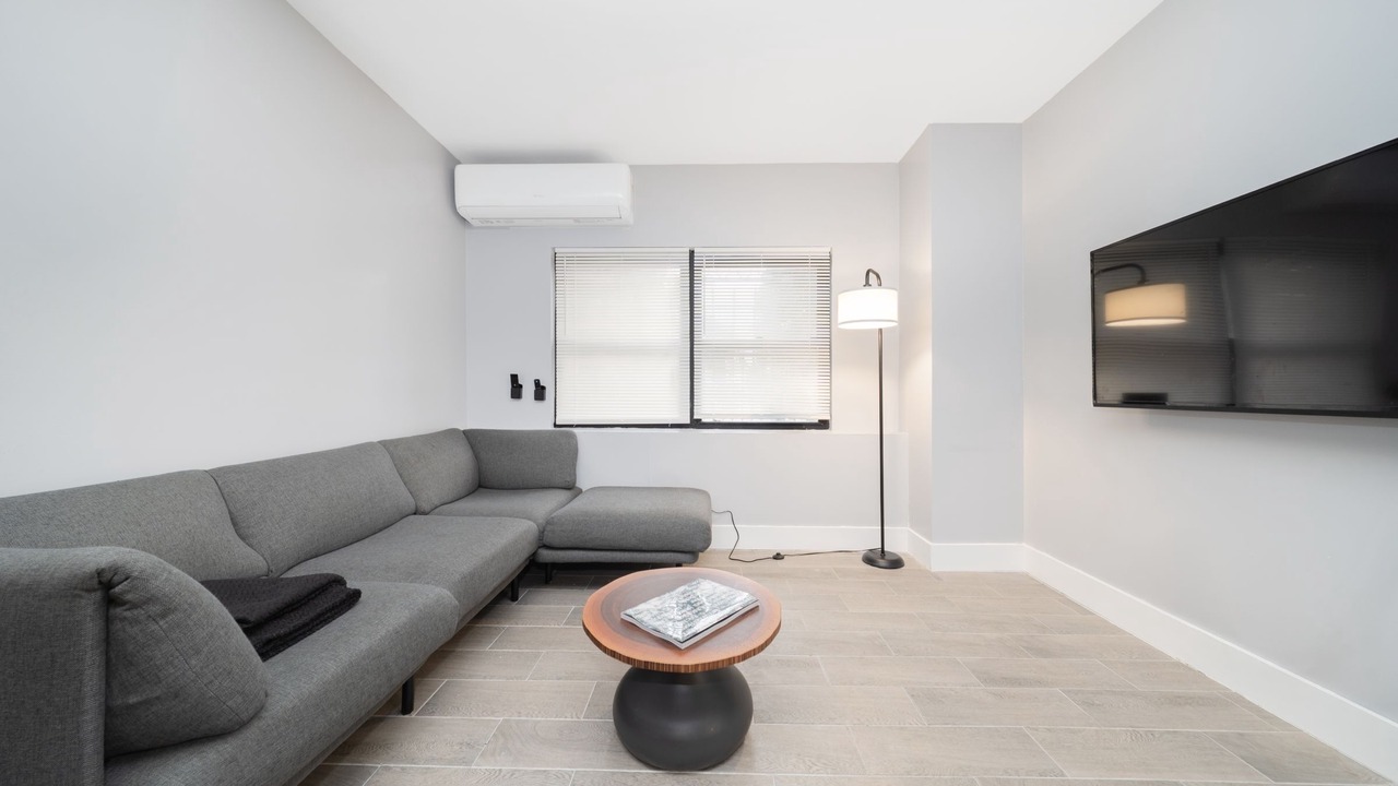Photo of Livingroom in Ocean Hill