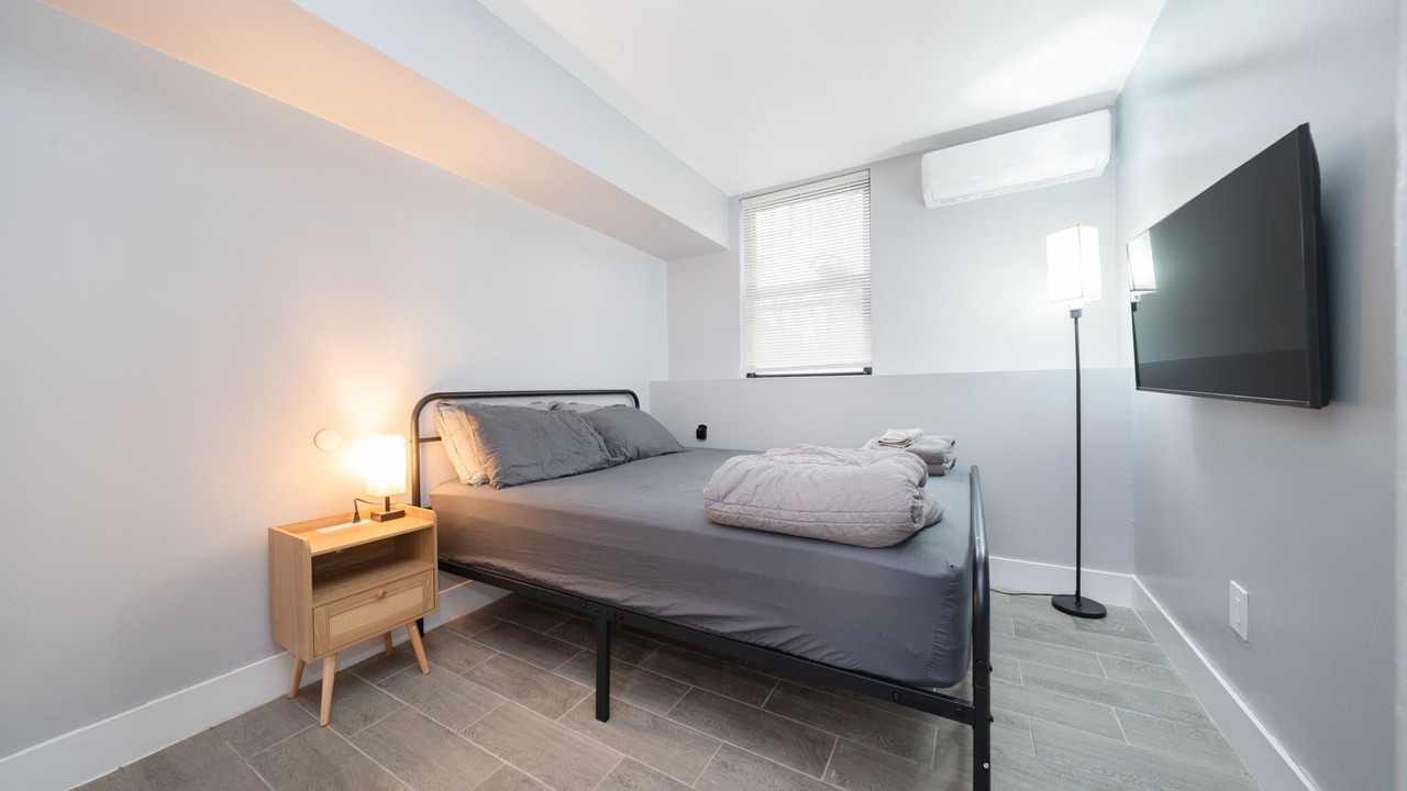 Photo of Bedroom in Ocean Hill