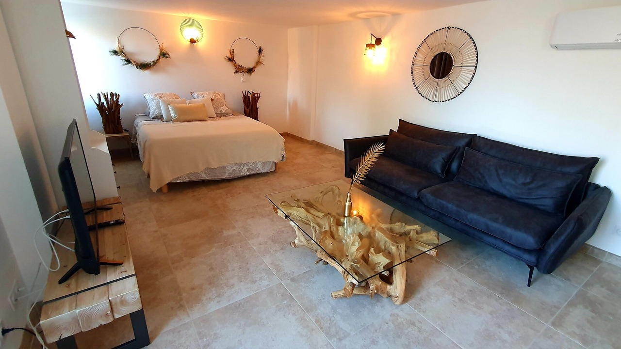 Photo of Bedroom in Saint-Laurent-d'Aigouze