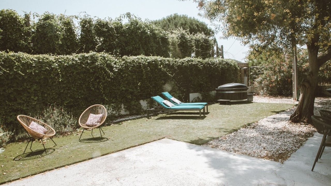 Photo of Outdoor in Saint-Laurent-d'Aigouze