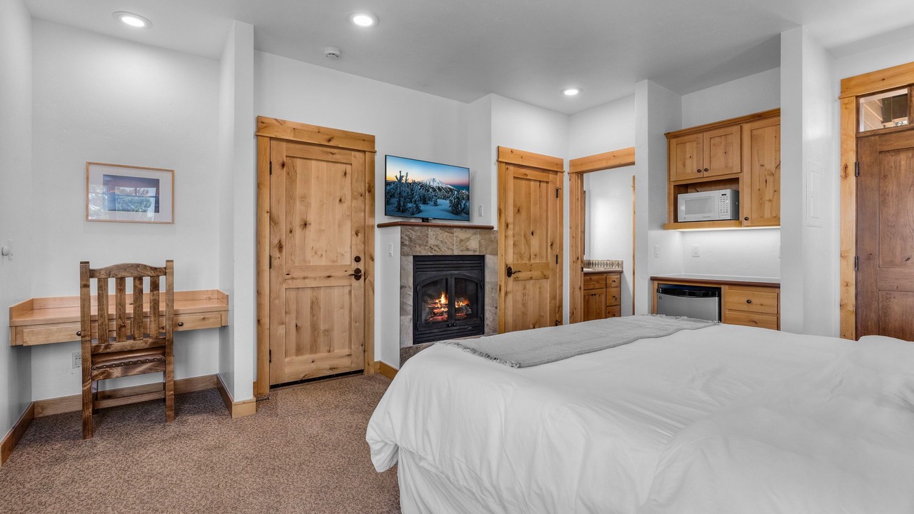 Photo of Bedroom in Powell Butte